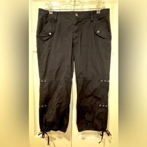 Harley-Davidson Black Capri Pants Size 8. VVGUC